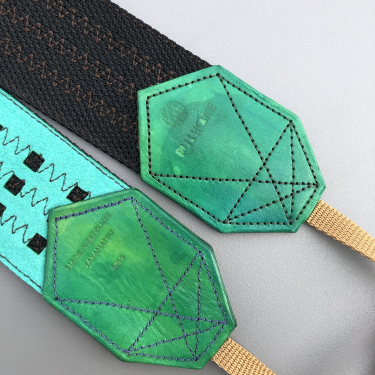 50mm幅カメラストラップ＿ブラック［ブラウンステッチ］（裏地ソーダ）（革グリーン）